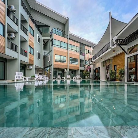 Phuket Airport Place Nai Yang Beach Exterior foto