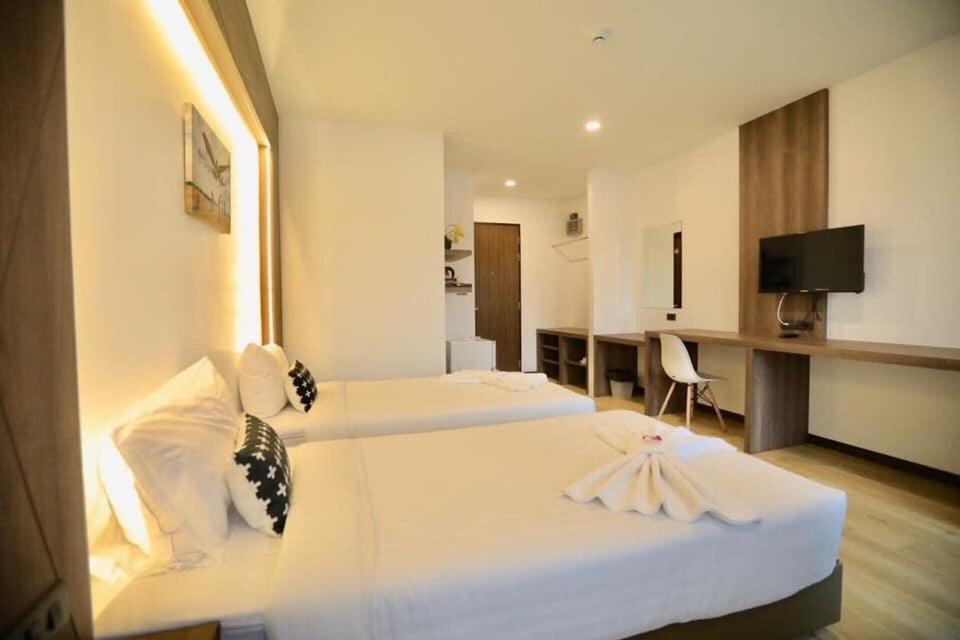 Phuket Airport Place Nai Yang Beach Exterior foto